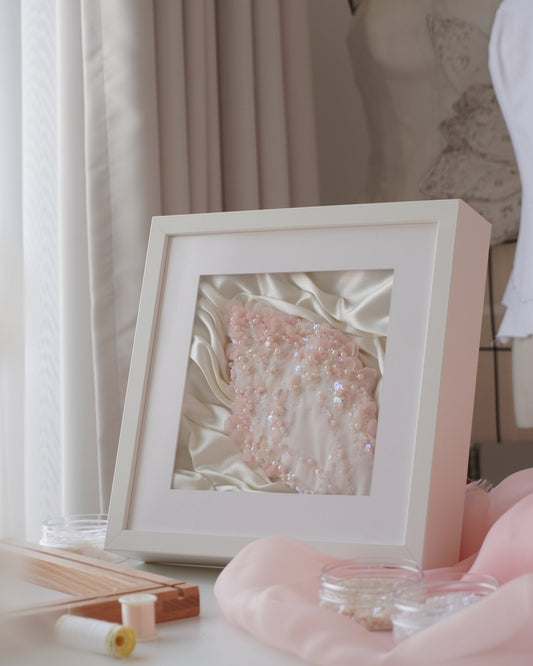 Le Pétale Original Hand-Embroidery