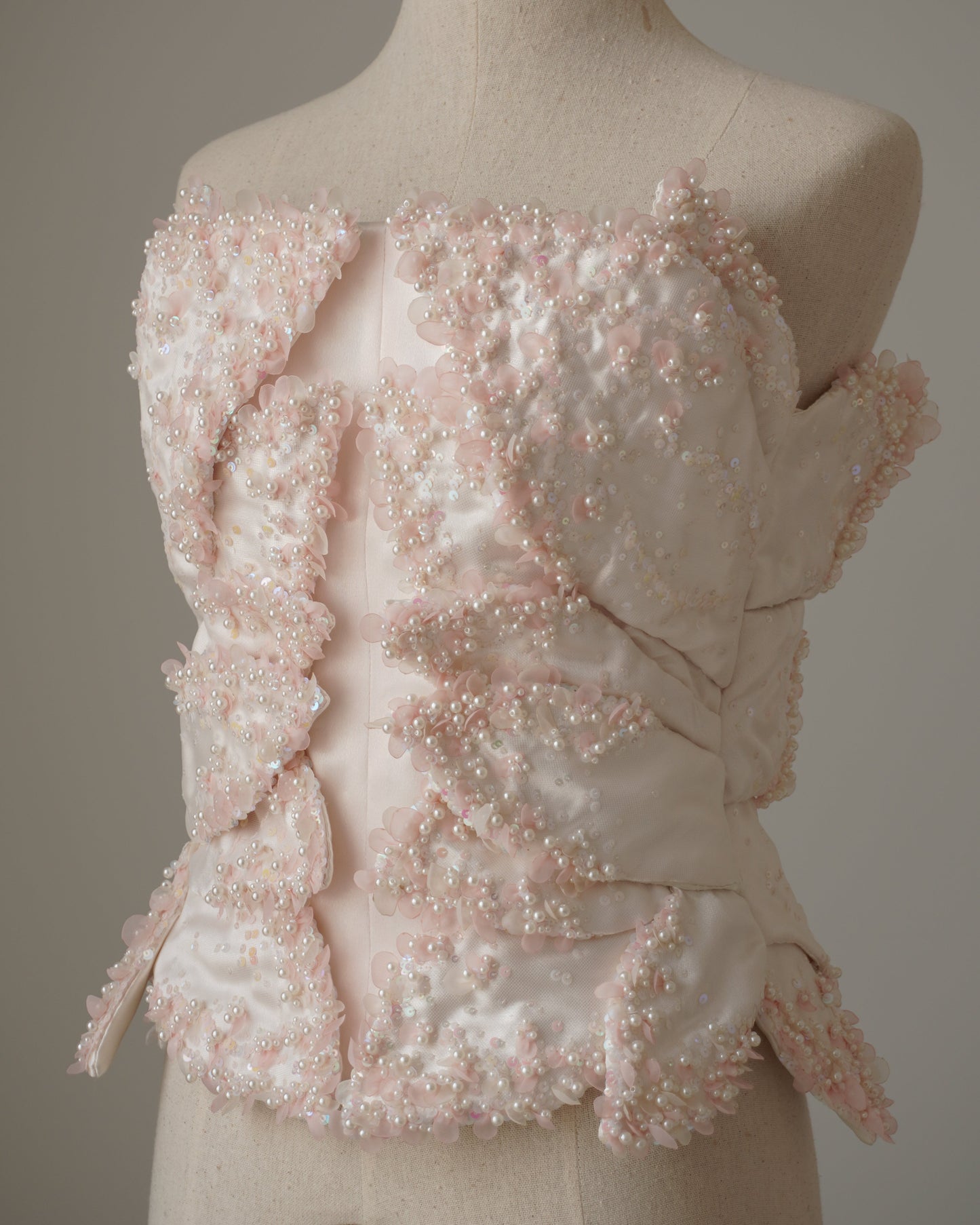 Les Pétales de Perle Embroidered Petal Corset