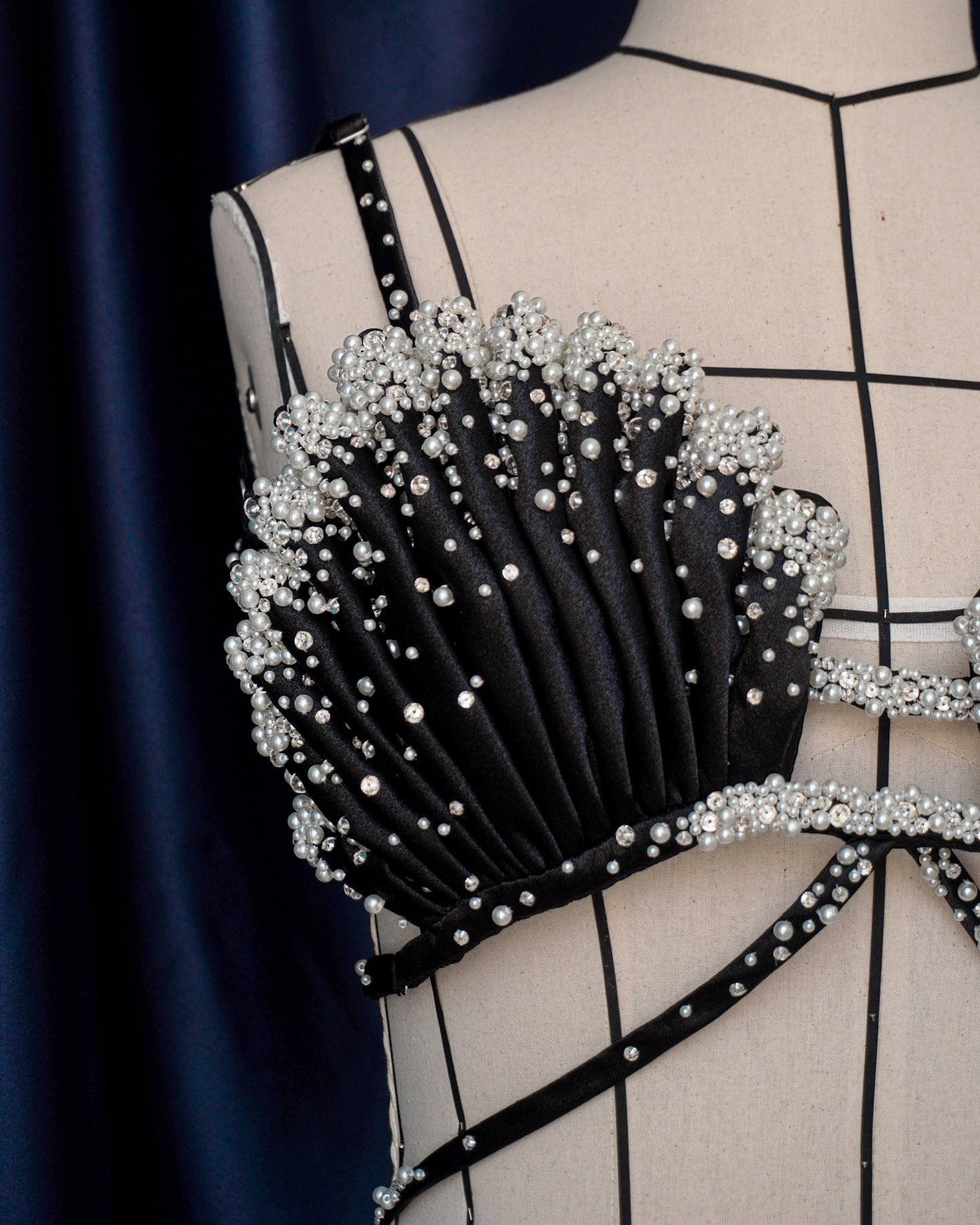 "La Fleur d’Écume" Flower of the Foam Shell Cup Bra