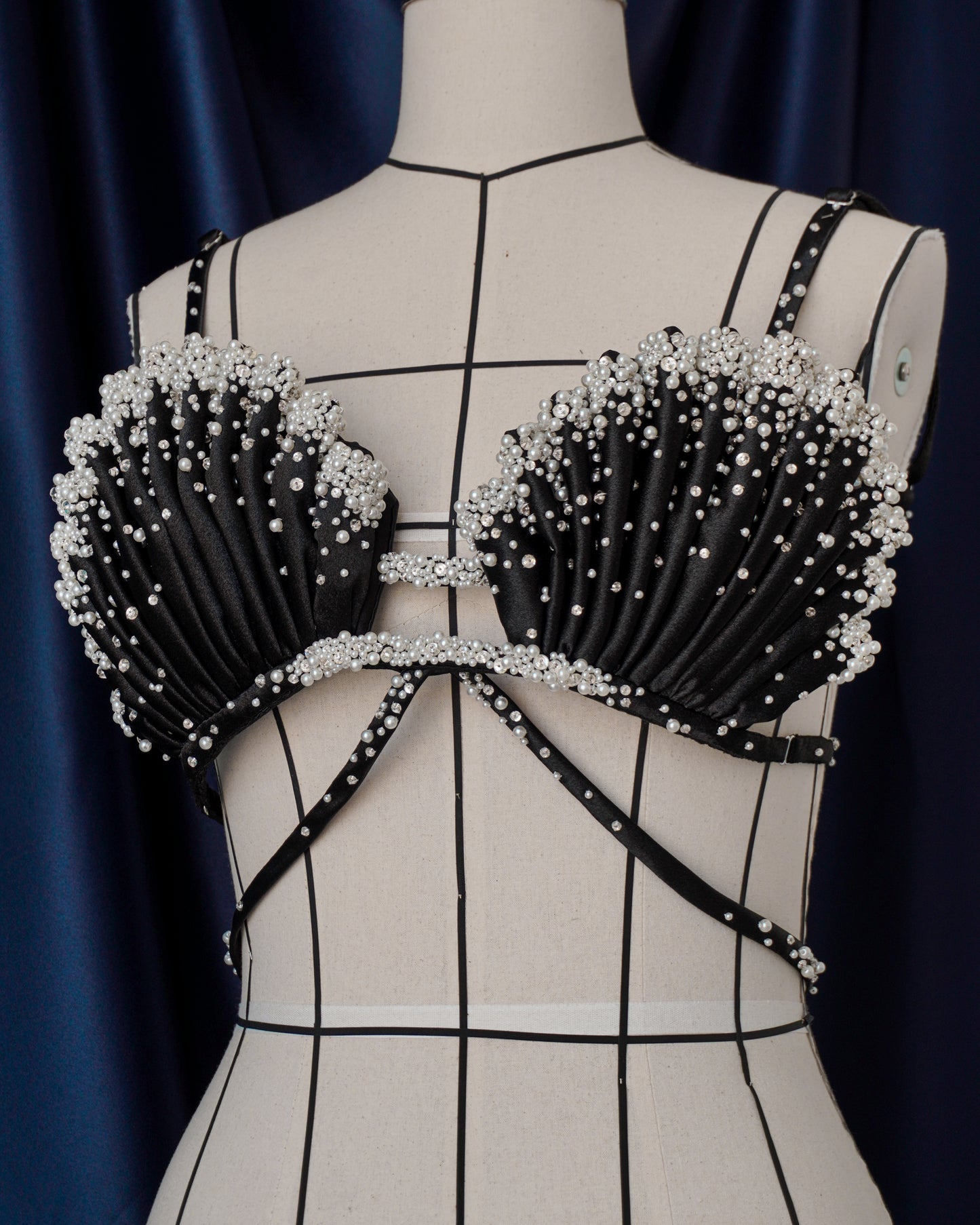 "La Fleur d’Écume" Flower of the Foam Shell Cup Bra